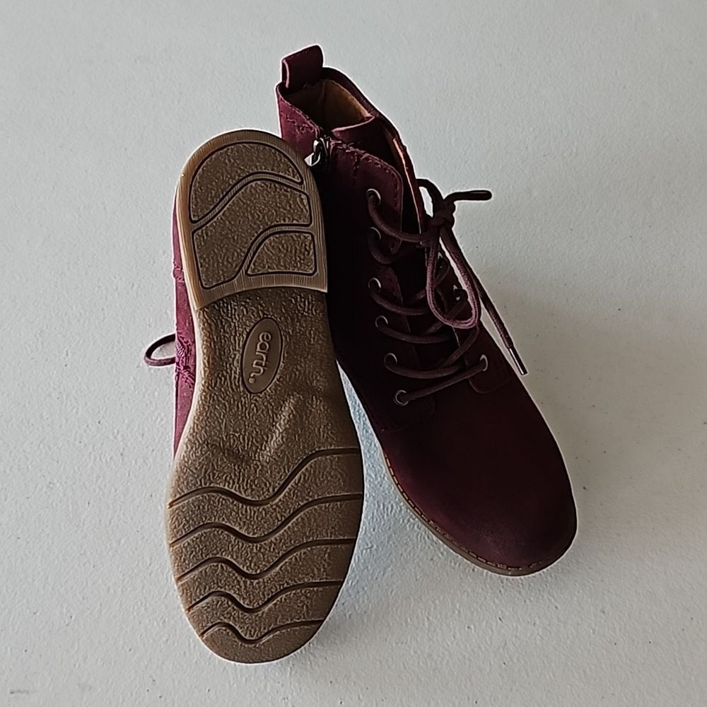 Nib Earth Jane Bootie In Medium Red, Size 12 - image 4